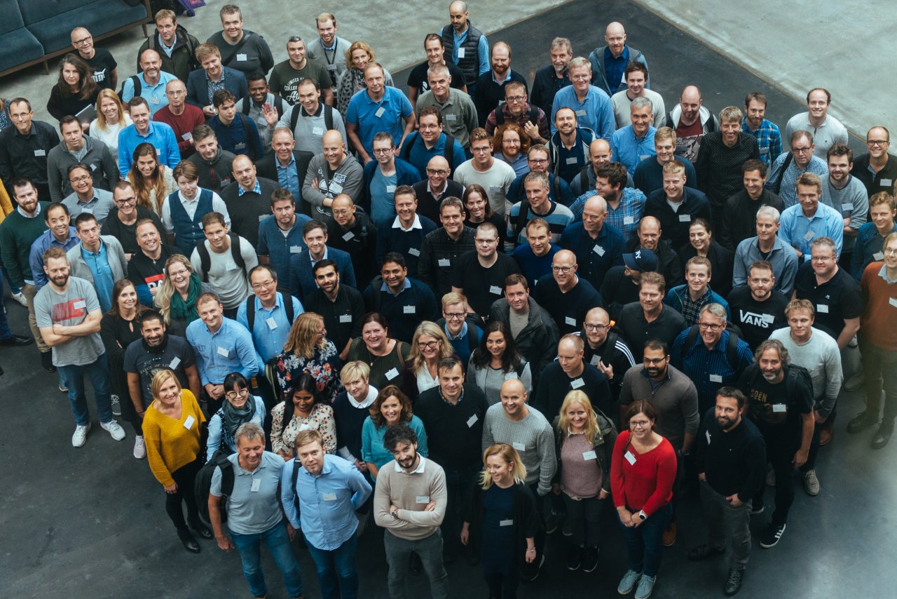 Group photo of attendees at a conference